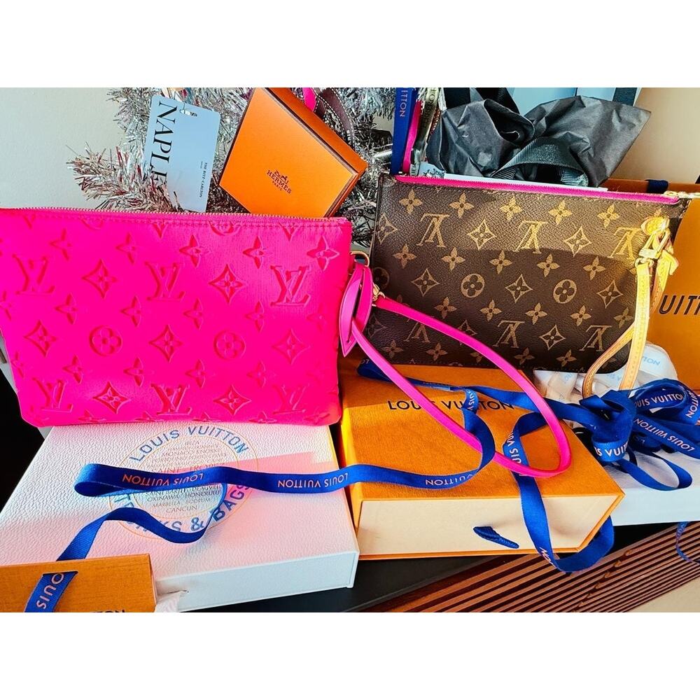 Louis Vuitton HAWAII Pochette MM Pouch Wristlet Hot Pink Monogram Maui LTD RARE - Picture 5 of 15
